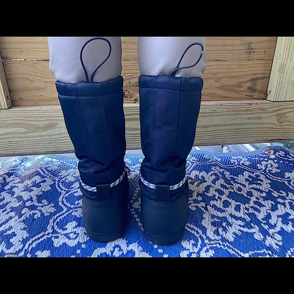 Hunter Winter Boots - Picture 2 of 6